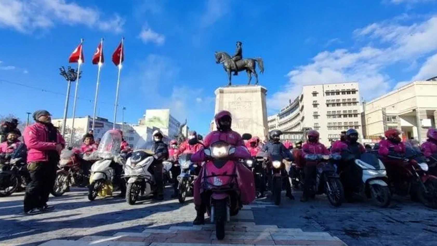 Esnaf kuryeler kontak kapatma kararı aldı, teslimatlar durabilir