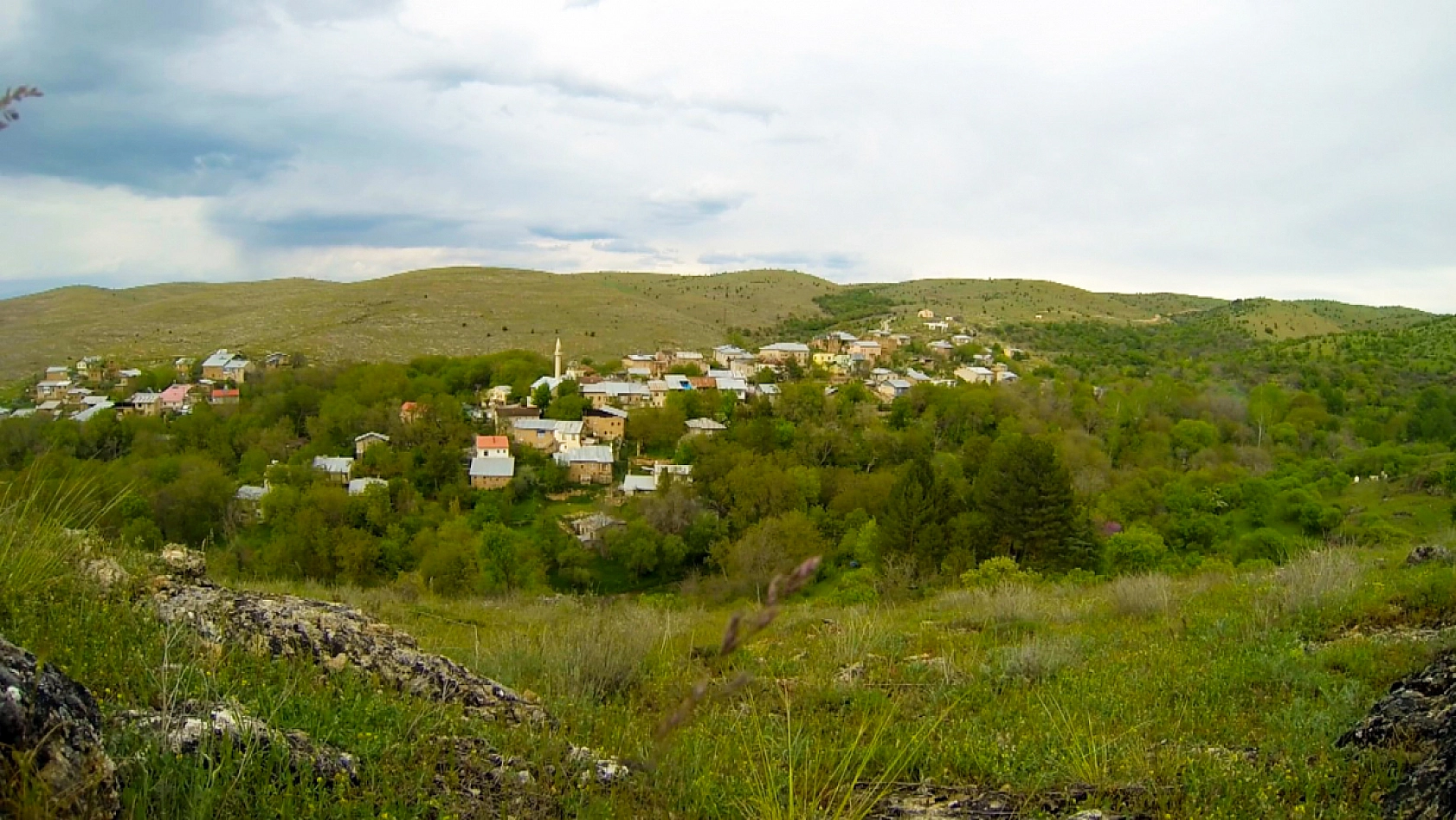 Elazığ'ın Saklı Cenneti! Bu Köyü Kimse Bilmiyor, Kolay Değil ama Giden Bir Daha Unutamıyor....