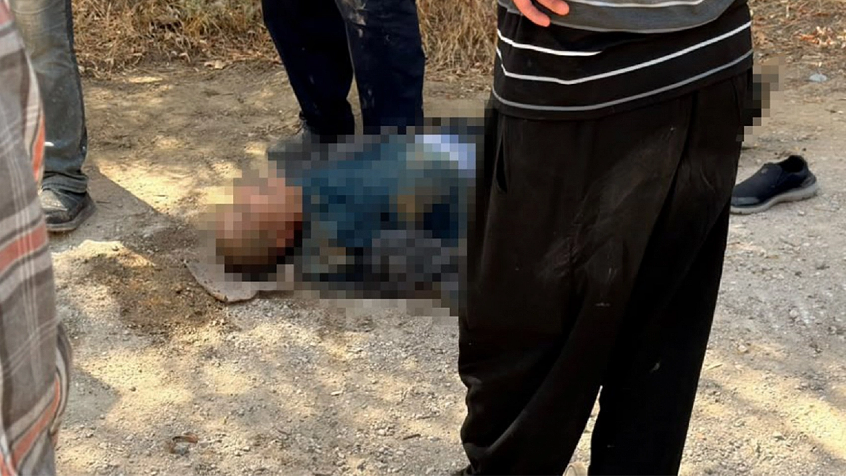 Feci kaza! hafif ticari araç köprüden dereye uçtu: 1 ölü, 1 yaralı