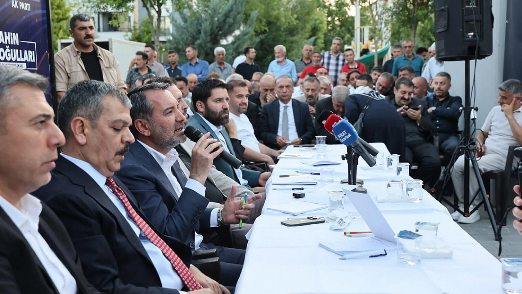 Şerifoğulları: 'Ayrım gözetmeden hizmet götürüyoruz'