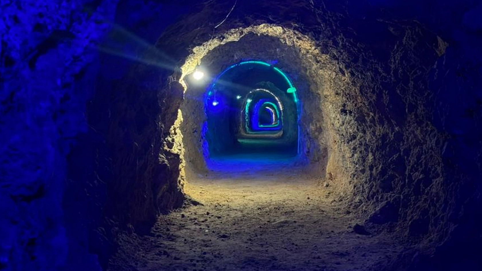 Elazığ'ın gizli cenneti: 450 Metrelik gizemli mağara