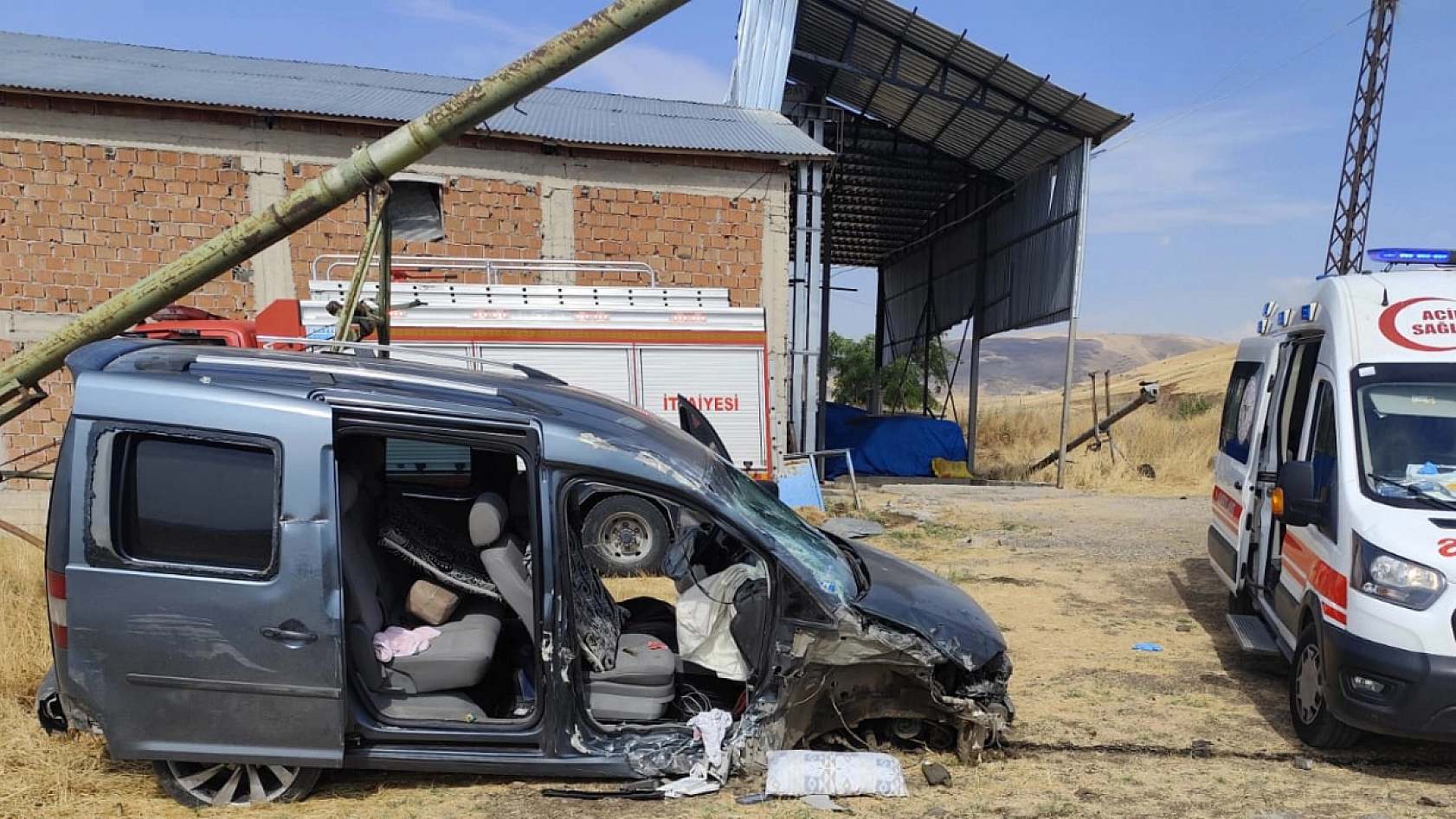 Elazığ'da feci kaza! 5 yaralı