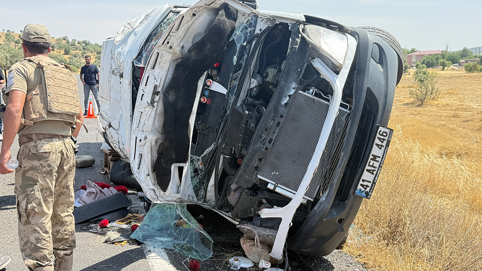 Feci minibüs kazasında ölü sayısı 7'ye yükseldi
