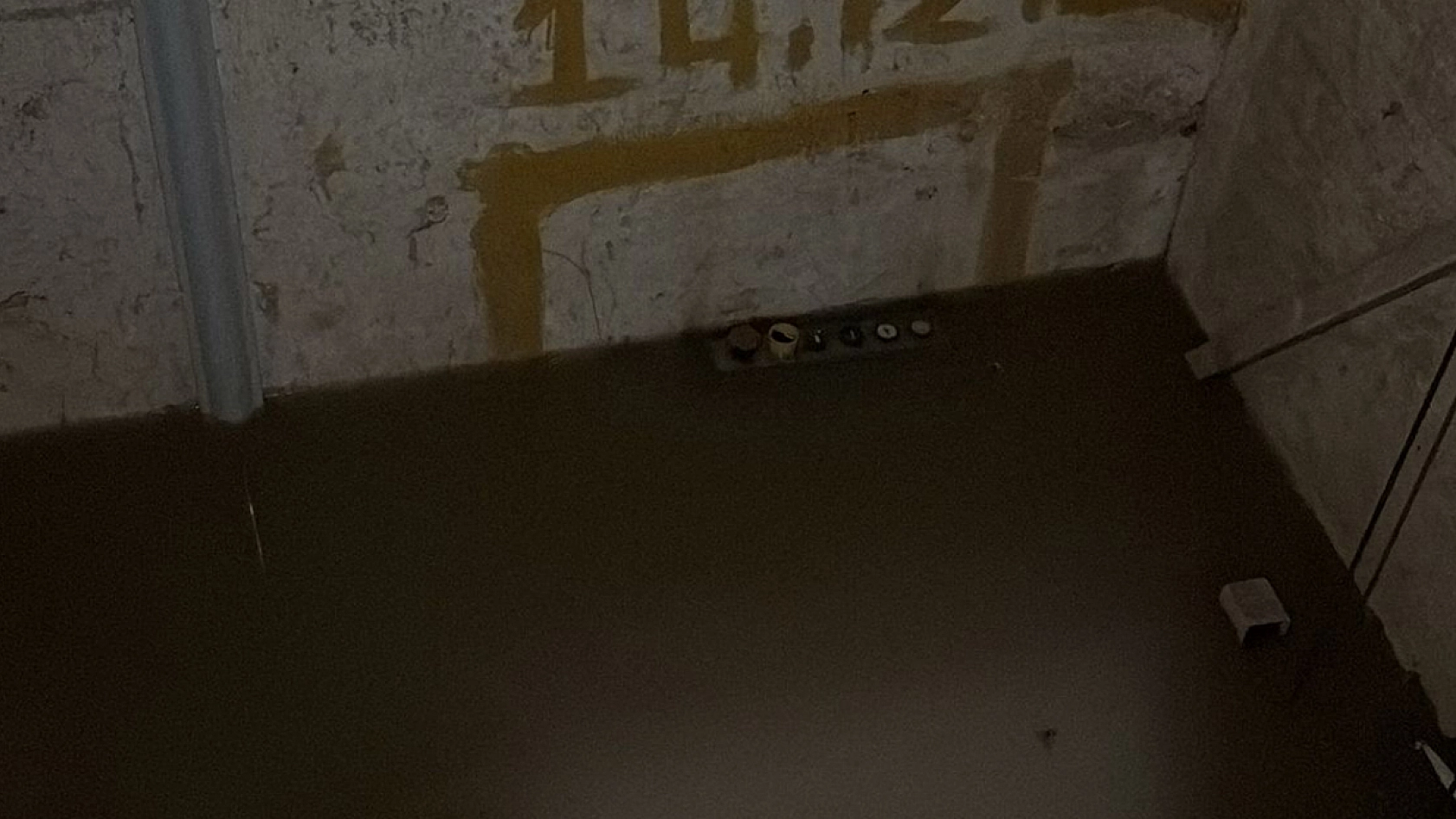 Elazığ'da sağanak yağış, hayatı felç etti