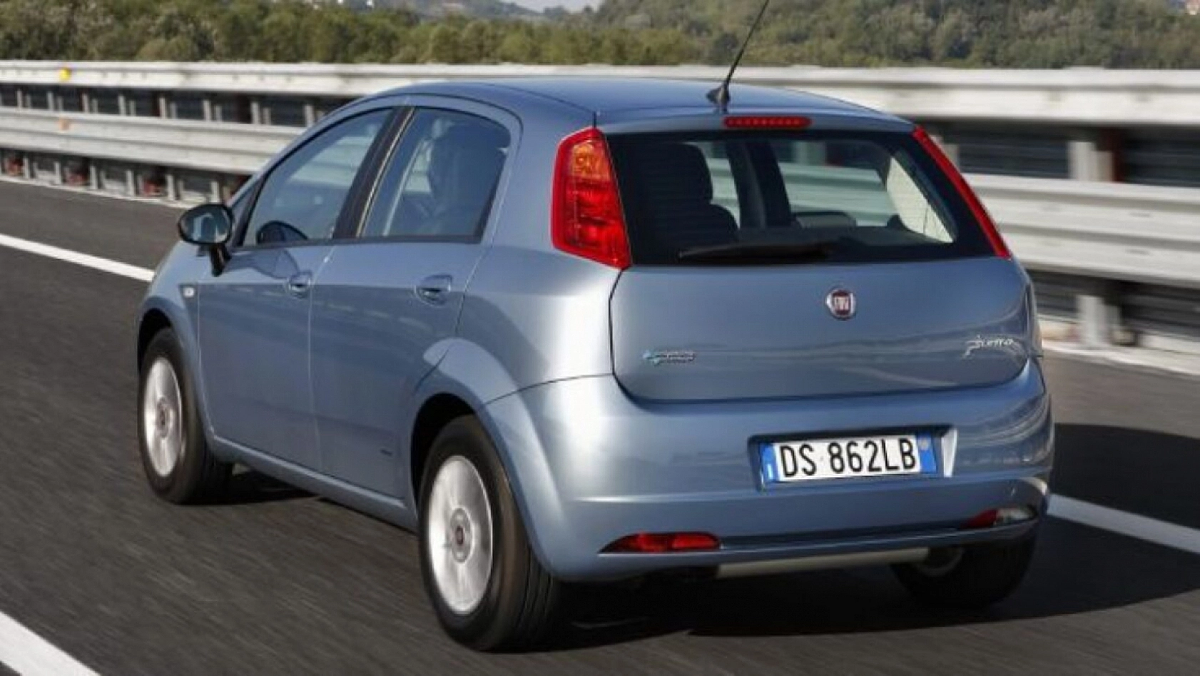 Bunlar en uygun olanları: İşte 400 bin TL altına alınabilecek otomobillerin listesi