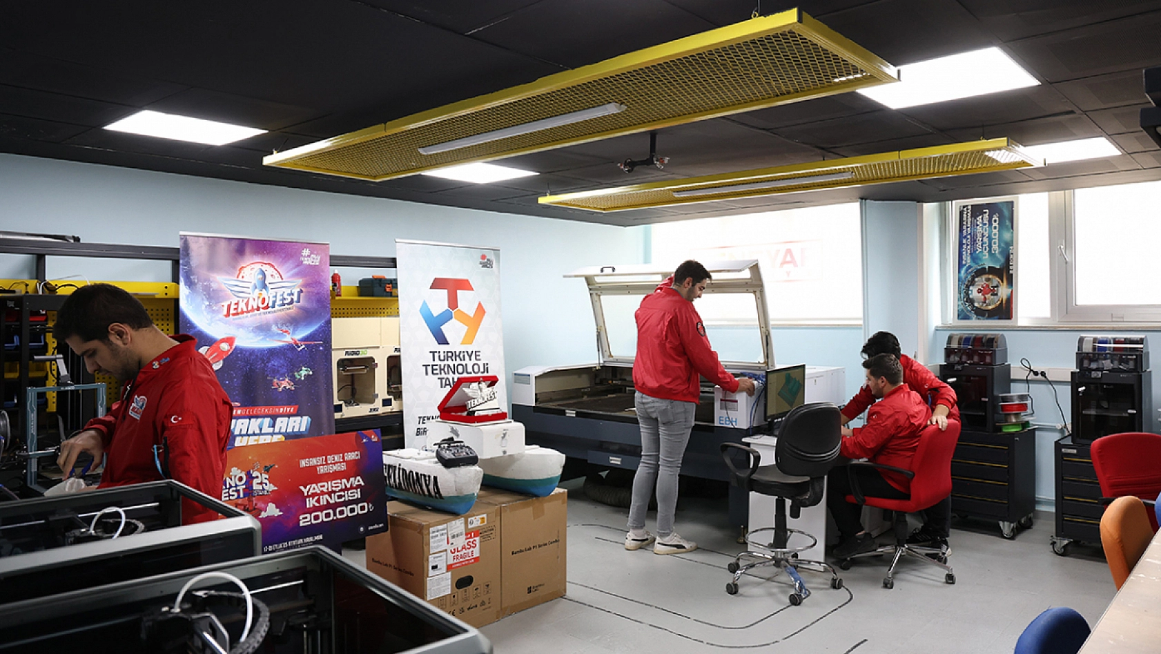 Elazığ'ı gururlandıran büyük başarı: Genç mühendislerden TEKNOFEST derecesi