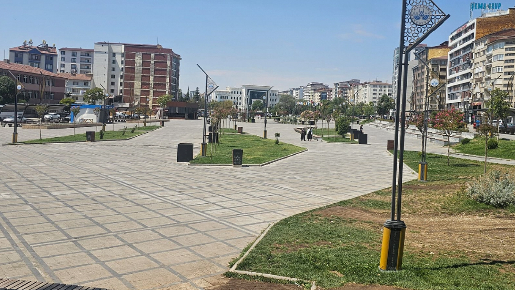 Elazığ'da sıcaklık cadde ve sokakları boşalttı