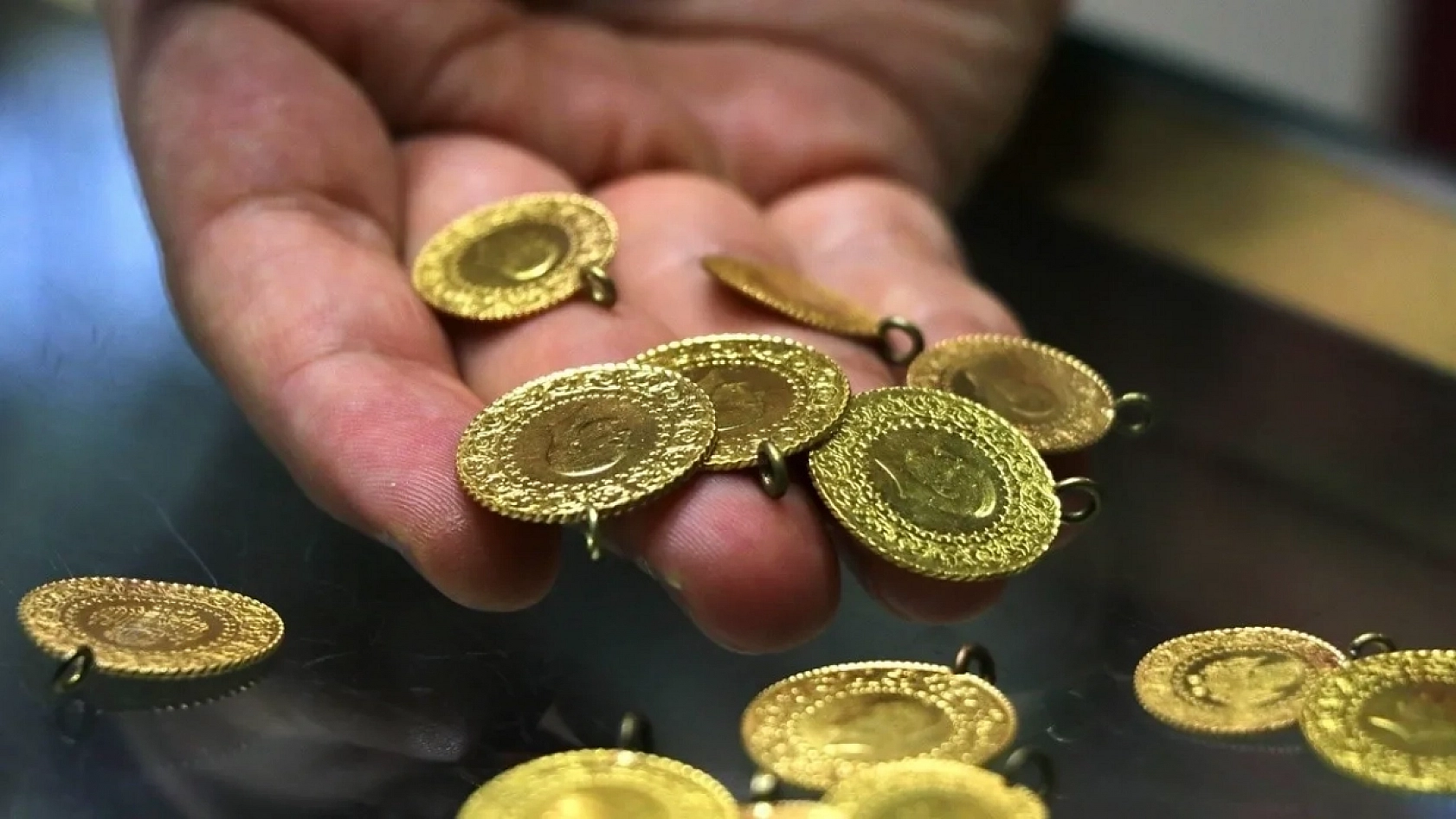 Altında ibre tersine döndü! İşte Elazığ'da güncel altın fiyatları