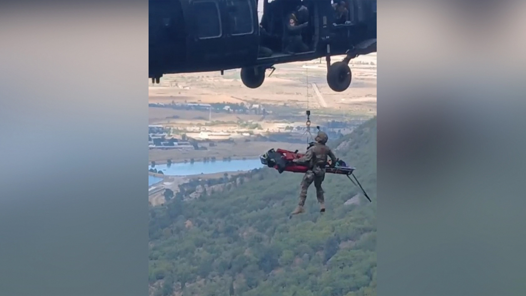 Konya'da Mağarada yaralanan kadın, askeri helikopterle kurtarıldı