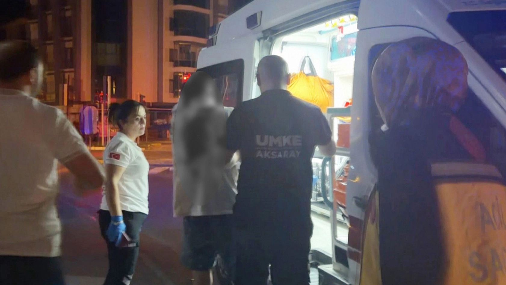 17 yaşındaki çocuk arkadaşı tarafından sırtından bıçaklandı