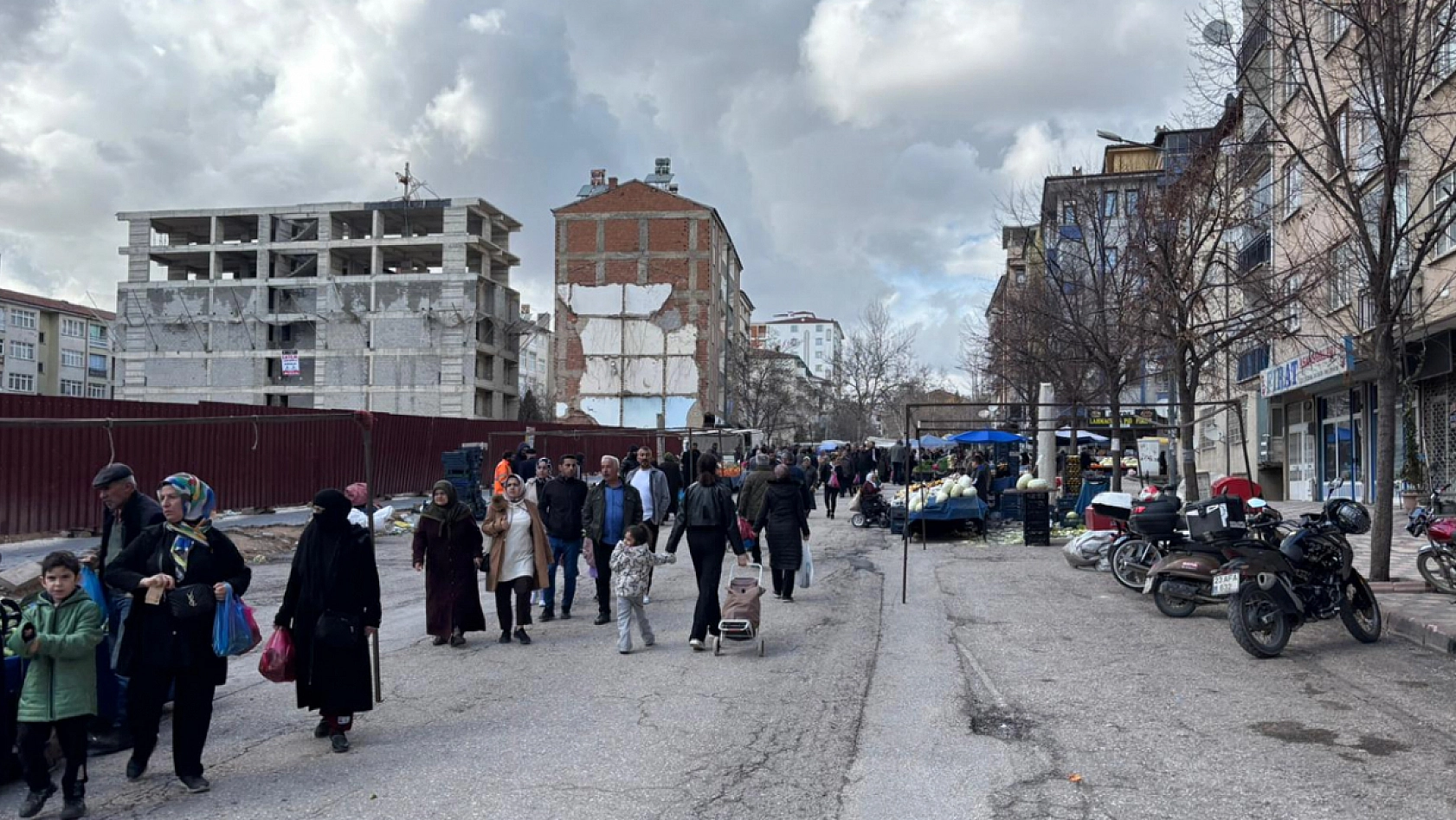 Elazığ'da markette 50 TL pazarda 150 TL