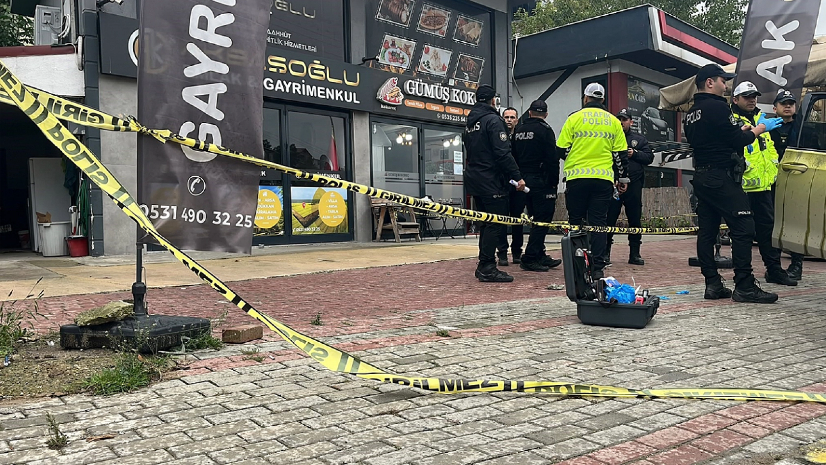 Emlak ofisinde silahlı kavga: 1 ölü, 1 yaralı