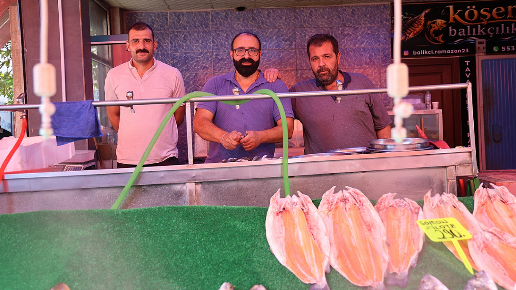 2 metrelik dev balık Elazığ'da tezgaha çıktı