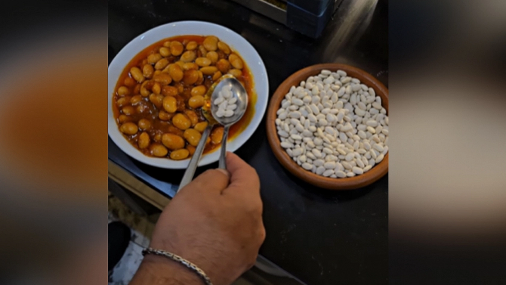 Elazığ'ın meşhur şefi yaptı yine yapacağını: Ünlülerin yediği lezzet artık Elazığ'da..