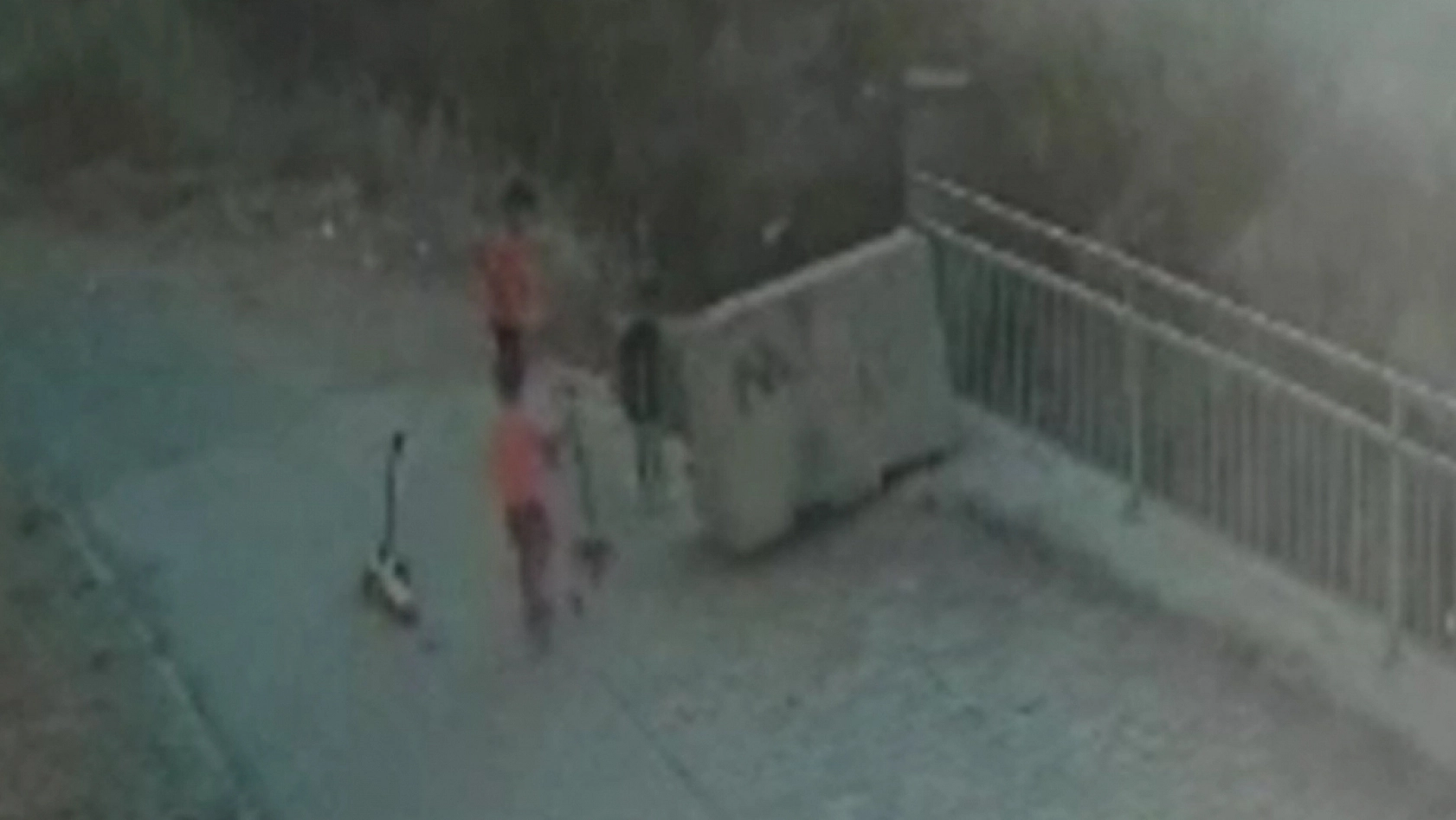 Otizmli 6 yaşındaki Helin Naz yaşıtları tarafından su kanalına itildi