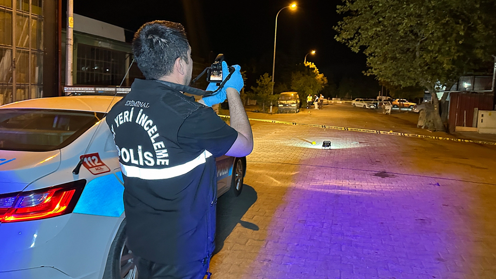 İki esnaf arasındaki tartışma silahlı kavgaya dönüştü: 13 yaralı