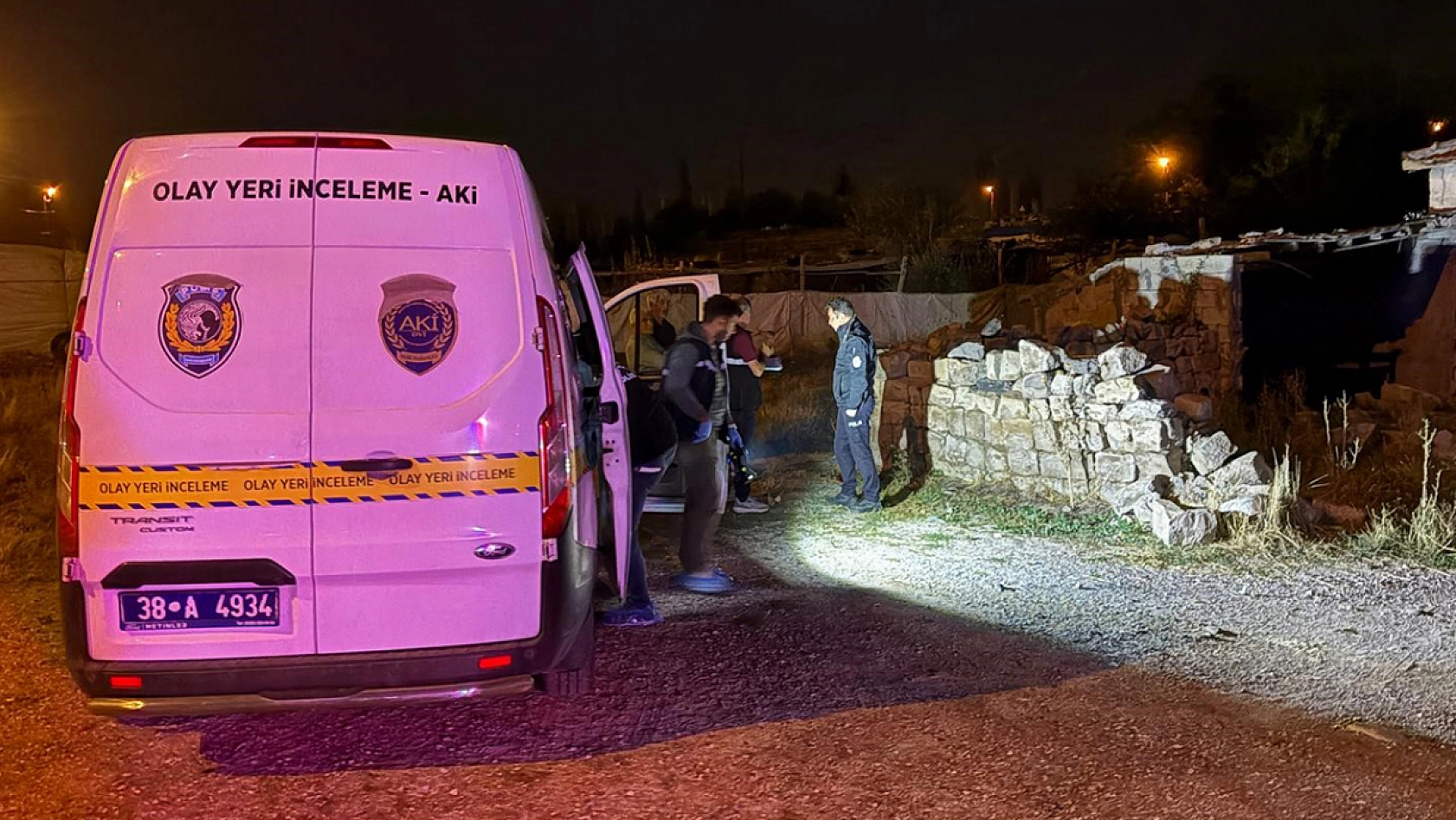 Kardeşler arasında bıçaklı kavga: 2 yaralı