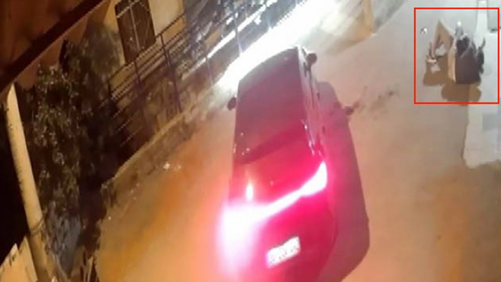 Vahşet saniye saniye kameraya yansıdı! Önce boğdu, sonra izledi