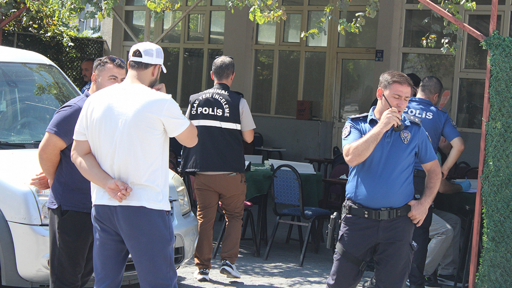 Kıraathane çalışanı tarafından tüfekle vurulan şahıs hayatını kaybetti