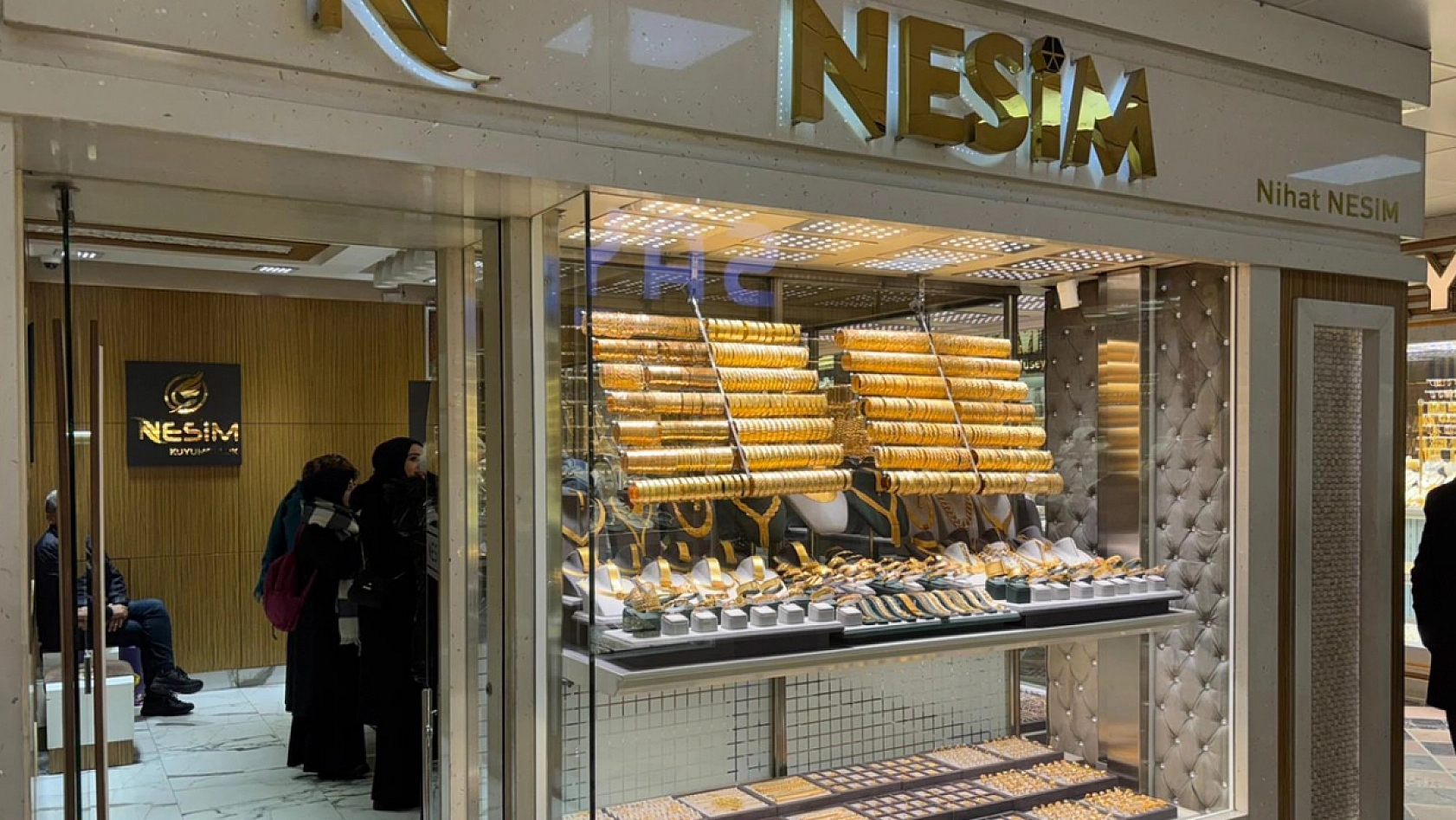 Nesim: 'Altına olan talep fiyatları yukarı taşıyor'