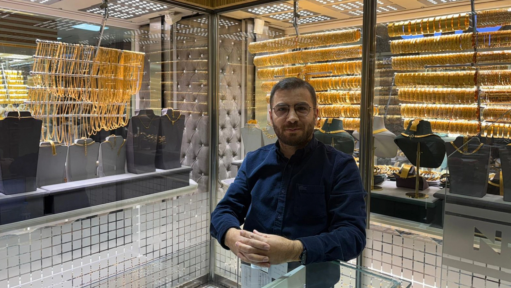 Nesim: 'Altına olan talep fiyatları yukarı taşıyor'