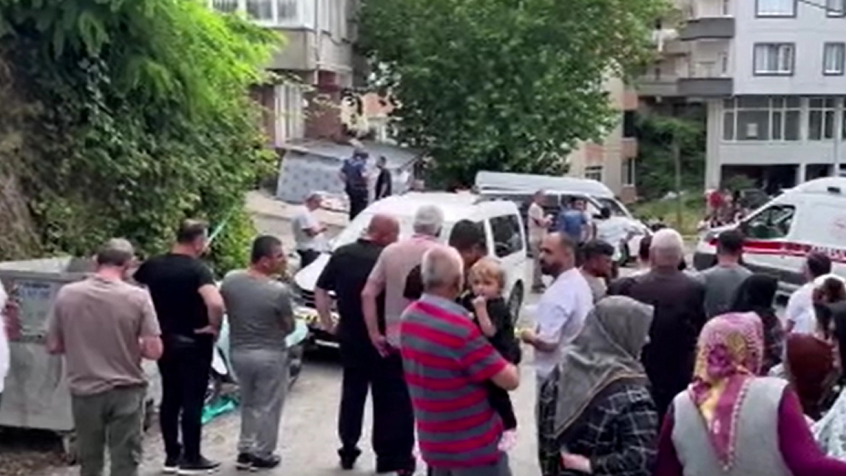 Kardeş katliamı: 3 ölü