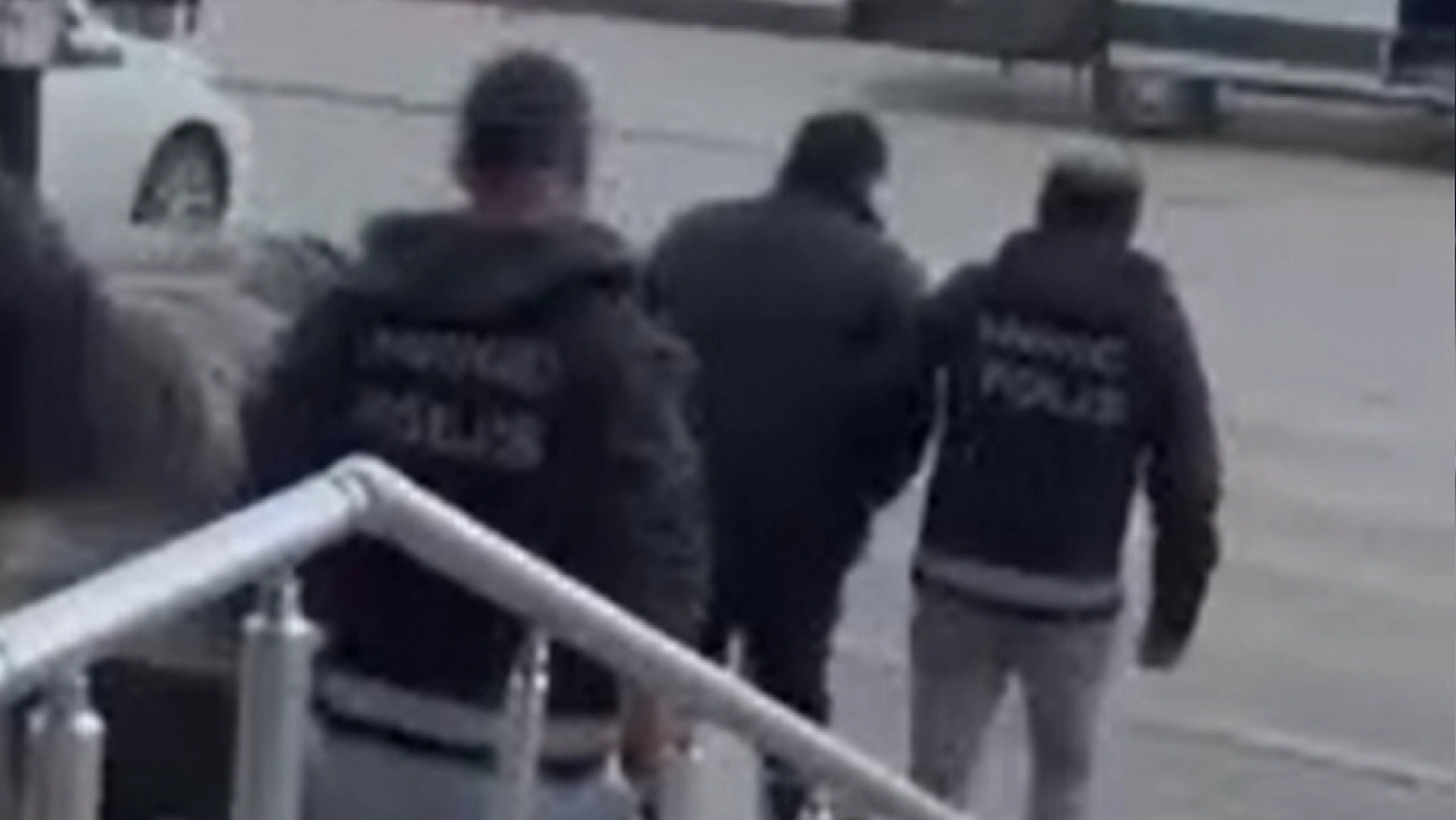Çocuk esirgeme kurumundan ayrılan 2 kadını fuhuşa sürüklemişler