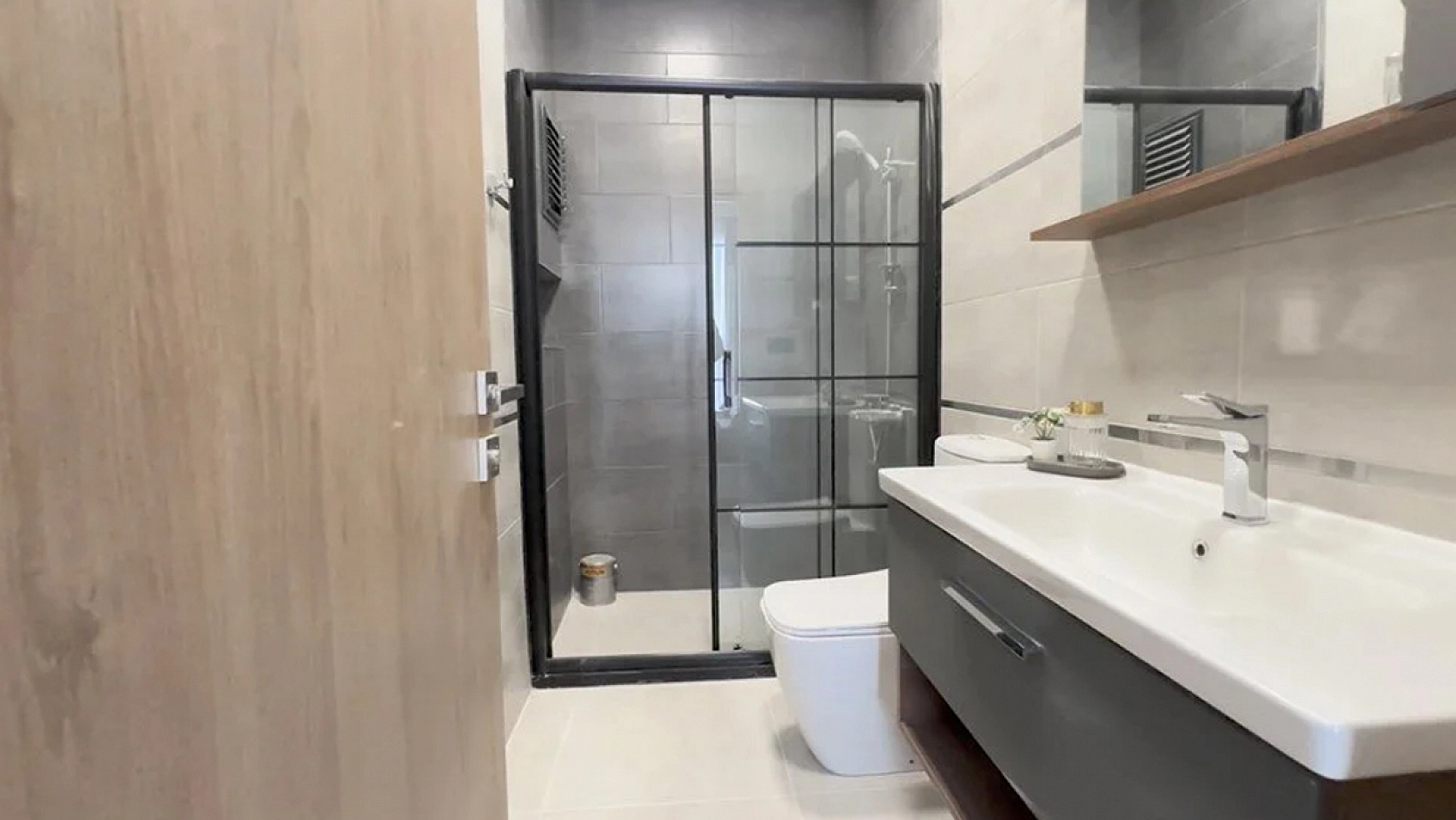 500 bin kişiye ev müjdesi! TOKİ'den örnek konutlar tanıtıldı