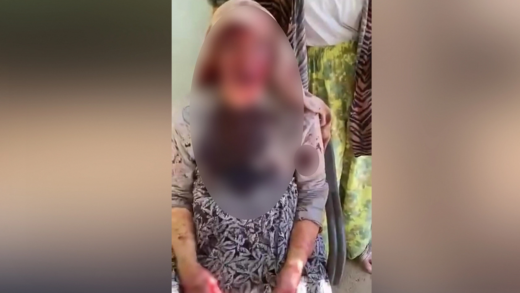 Yaşlı annesini sopa ile öldüresiye dövdü