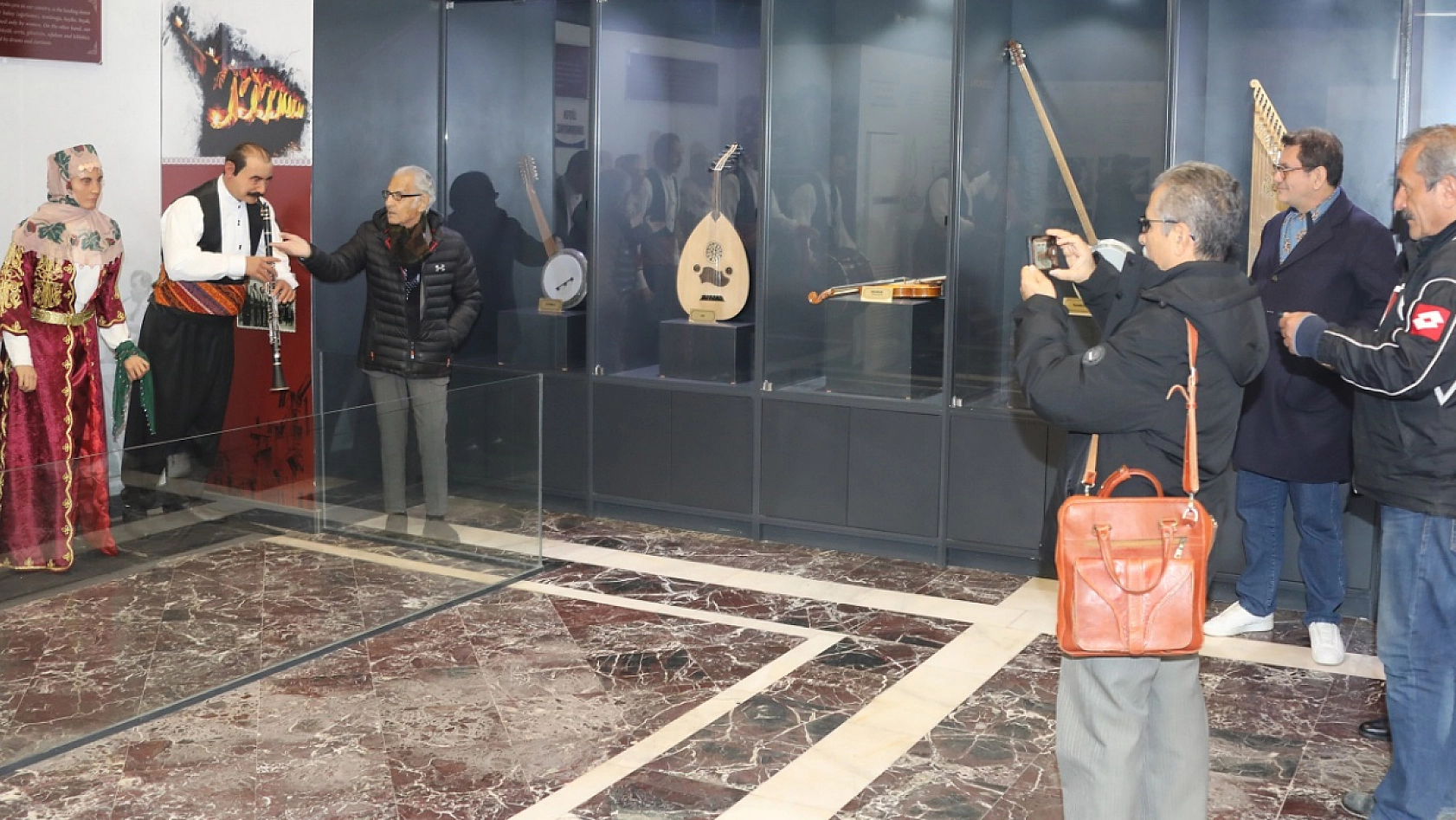 Turistler Elazığ'a akın ediyor! Müzeler İlgi odağı oldu
