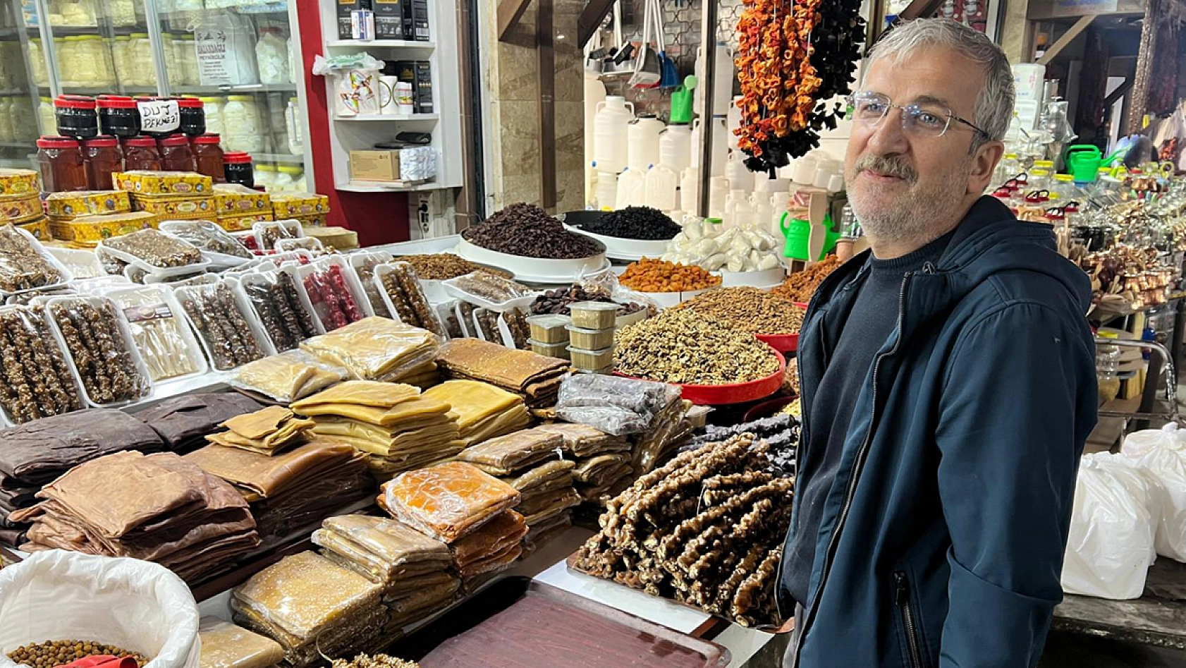 Elazığ Kapalı Çarşı esnafları sezonu değerlendirdi