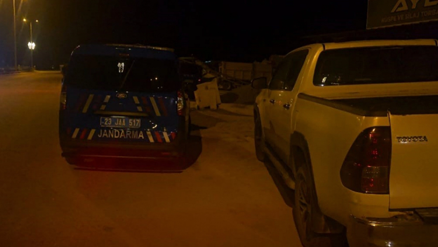 Elazığ'da Bıçaklı ve Silahlı Kavga: 3 Yaralı