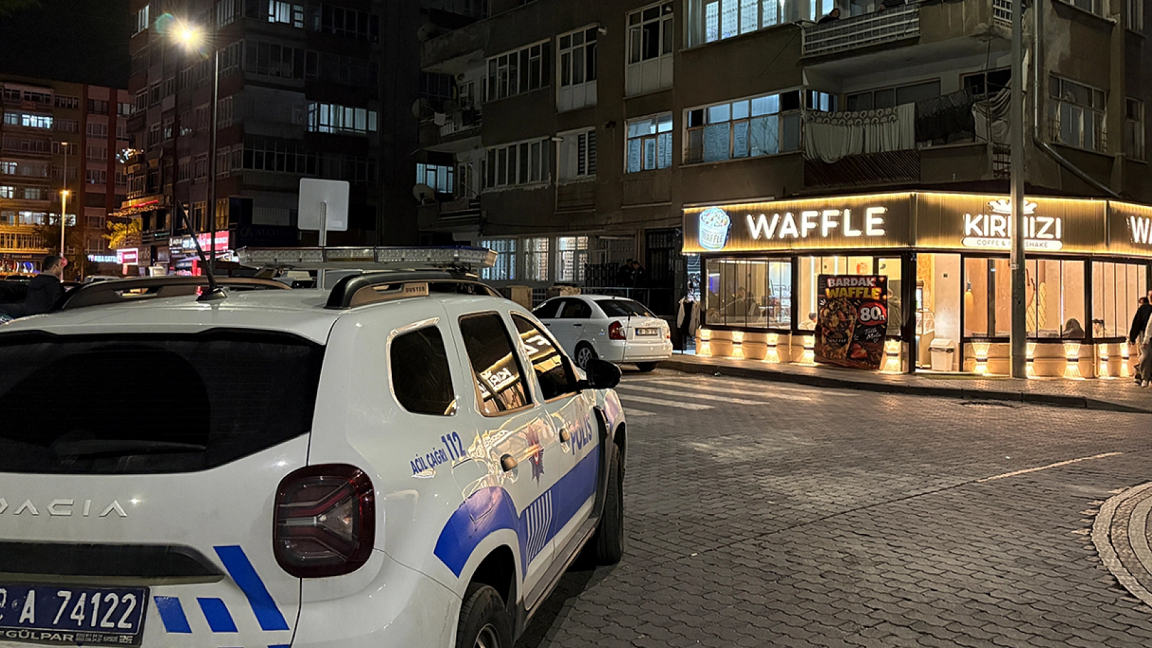 Yalnız yaşayan adam evinin tuvaletinde ölü bulundu
