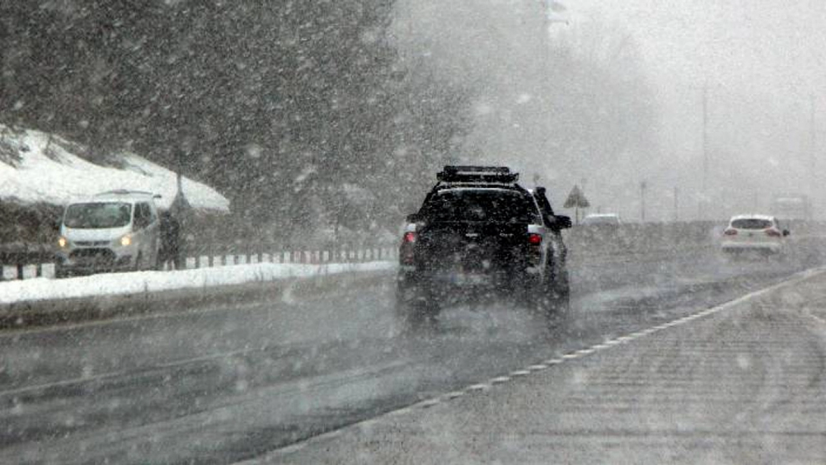 Meteoroloji'den 17 il için kuvvetli kar yağışı uyarısı