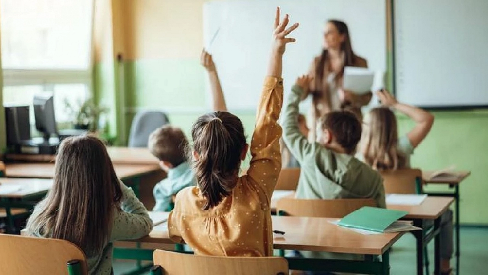 MEB'den öğrencileri üzen haber geldi: Bu yıl tatil yok!