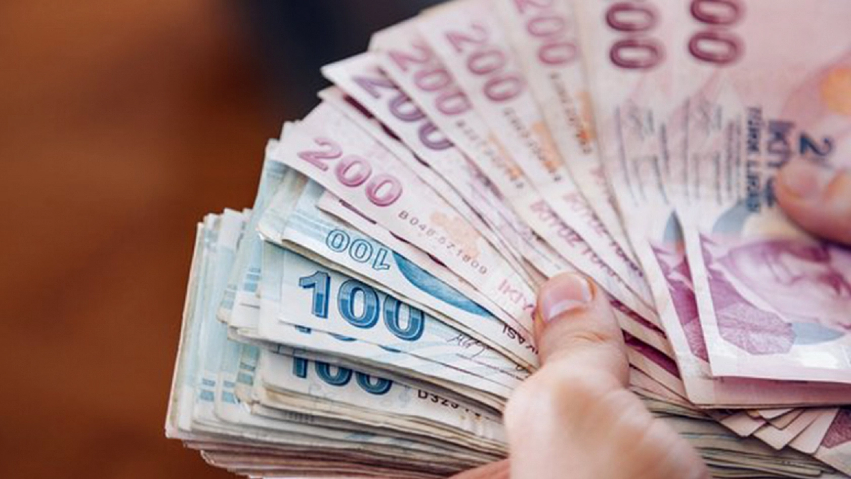 Milyonları ilgilendiriyor! Emekliye zam gündemde