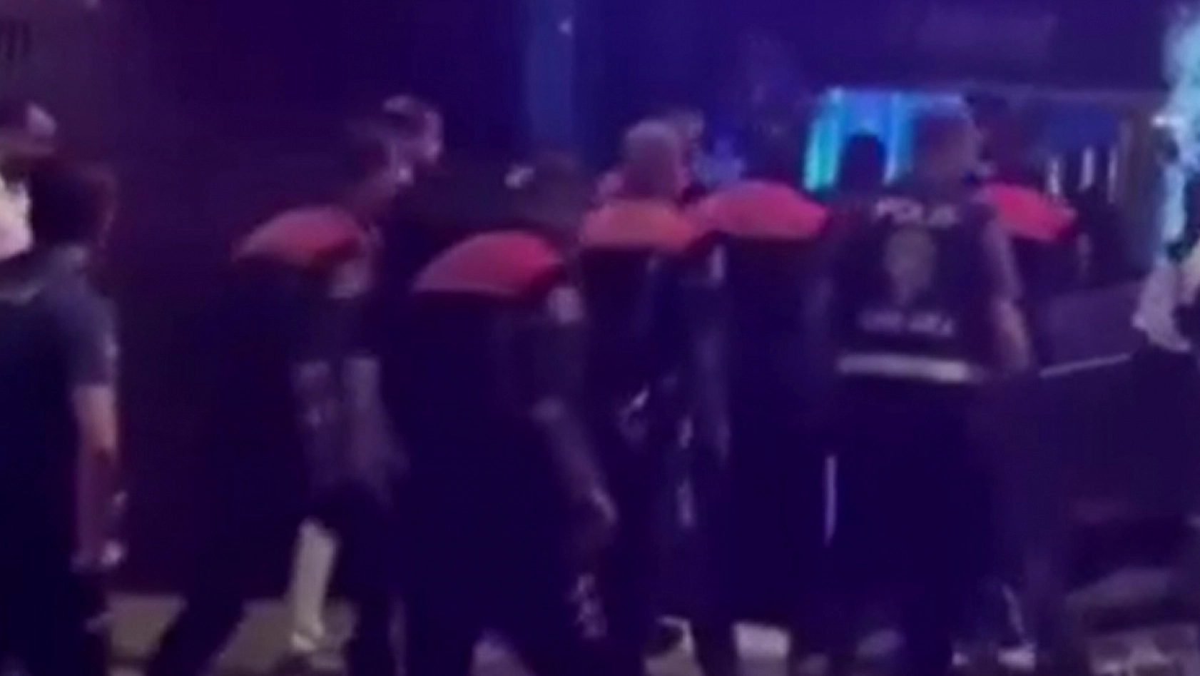 Fuhuş operasyonu: 16 kişi gözaltına alındı