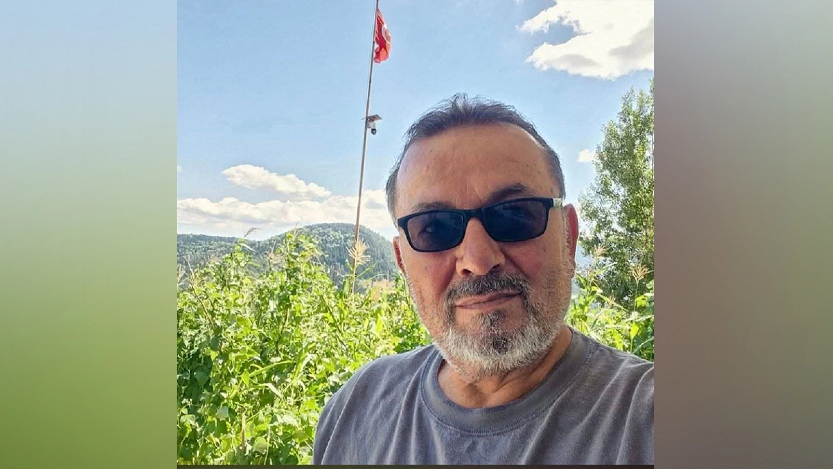 Komşusunu öldürüp evini ve aracını ateşe verdi
