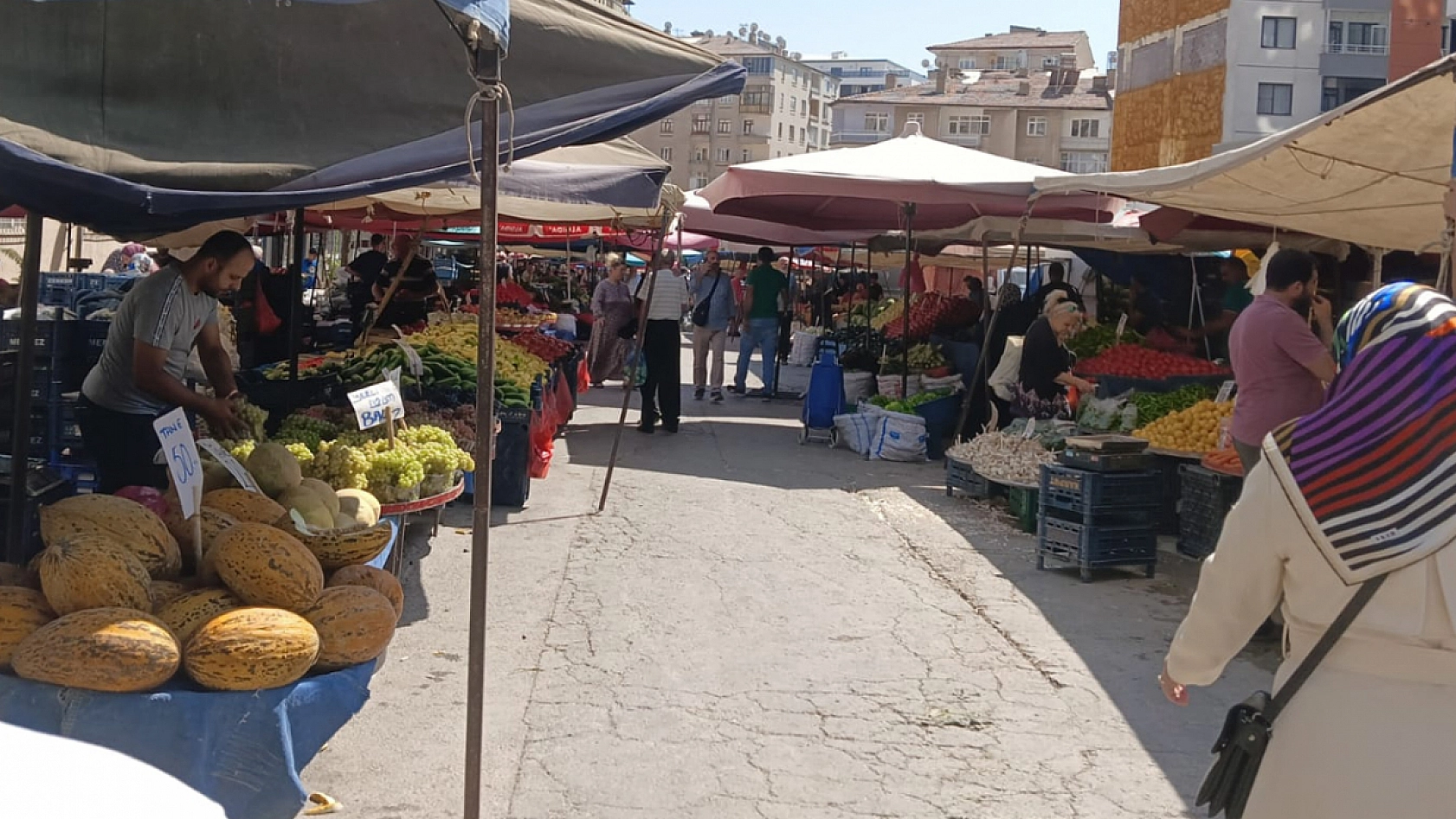 Elazığ'da haftanın ilk gününde pazar fiyatları ne durumda?