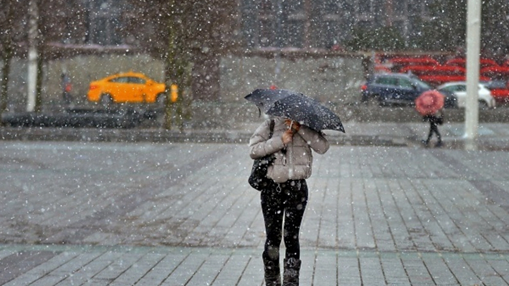 Meteoroloji uyardı: 5 ilde kuvvetli sağanak ve gök gürültülü yağış geliyor