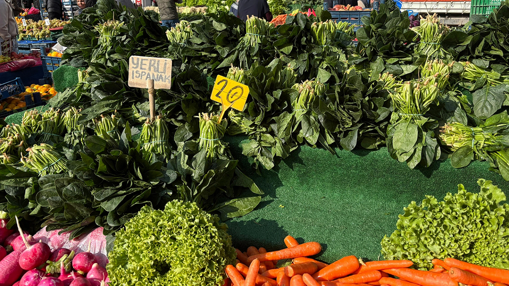 Elazığ'da sağlık dolu kış sebzesi tezgahlarda