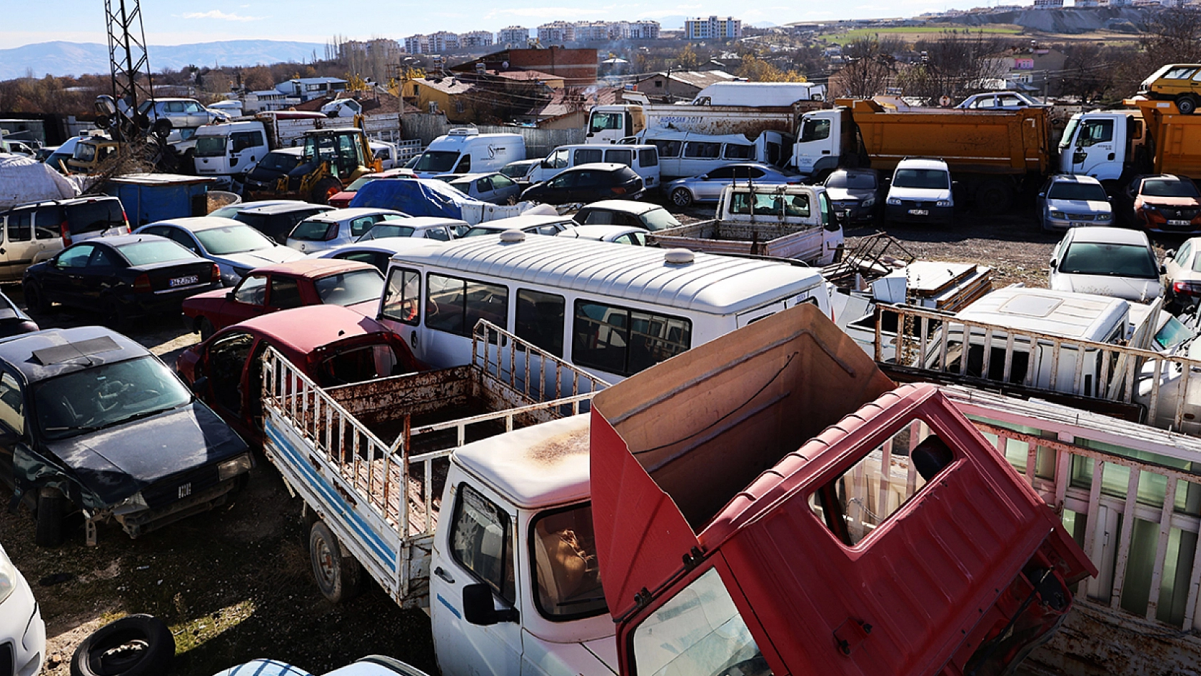 Elazığ'da 500 milyon TL'lik servet çürüyor