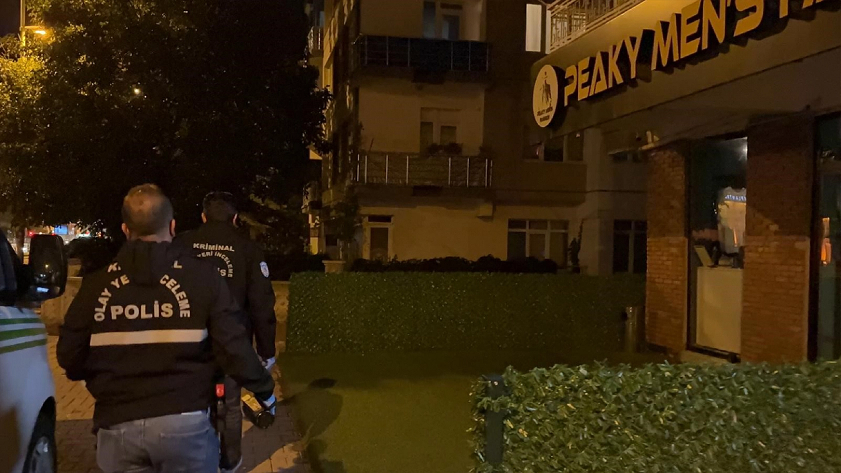 Şüpheli ölüm: 55 yaşındaki adam evinde ölü bulundu