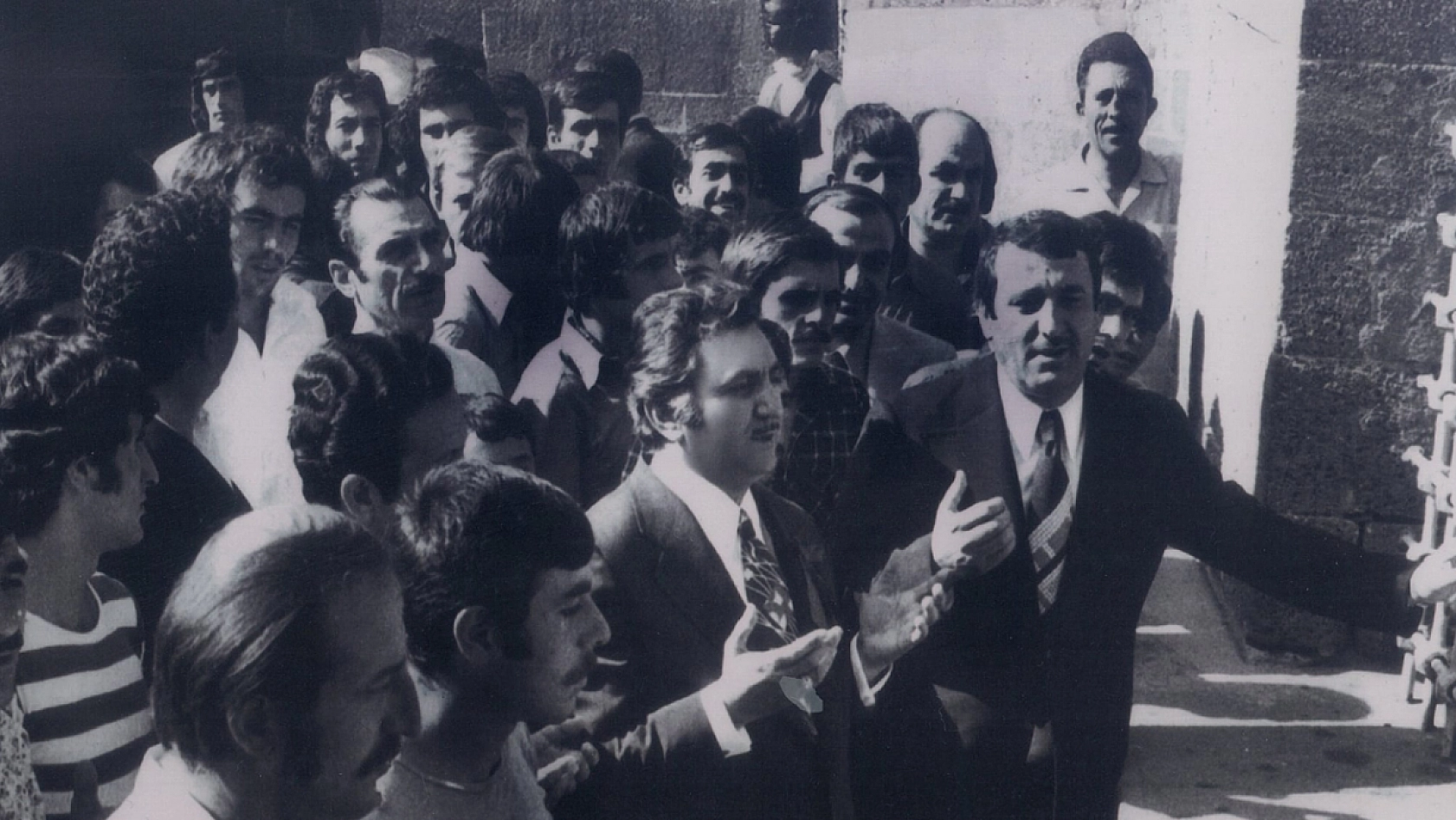 Resimlerle bir zamanlar Diyarbakır, şehrin eşrafları halkla iç içe