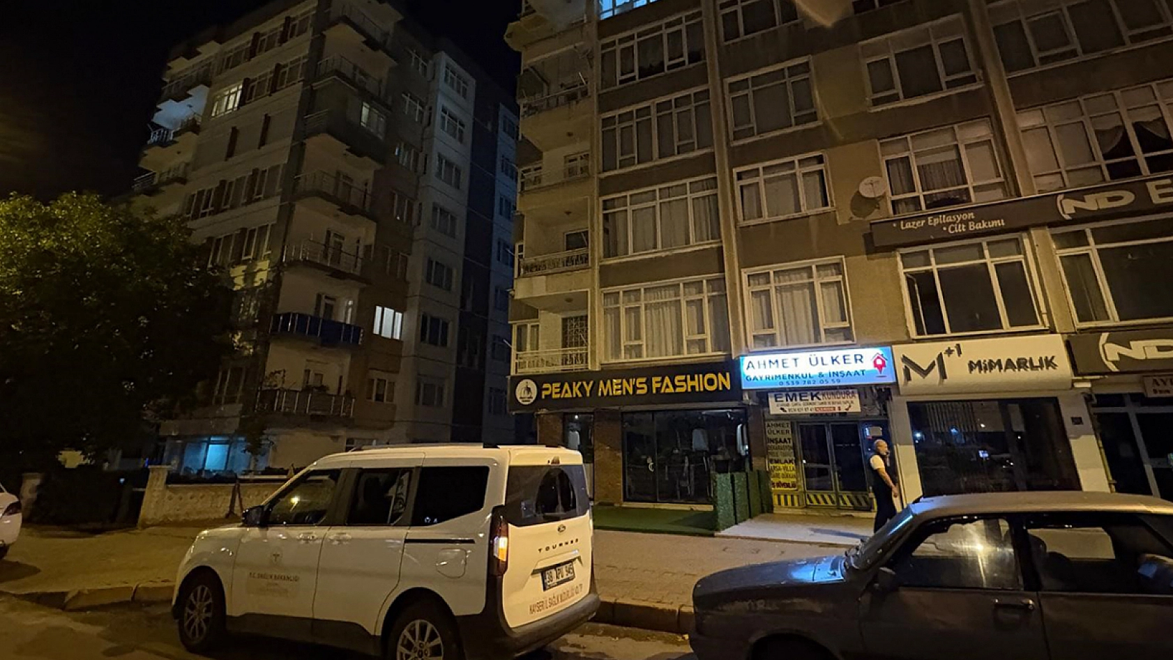 Şüpheli ölüm: 55 yaşındaki adam evinde ölü bulundu