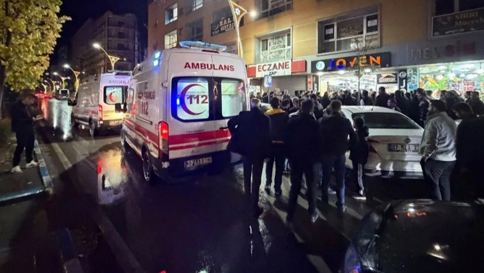 Silahlı kavga: 3 yaralı