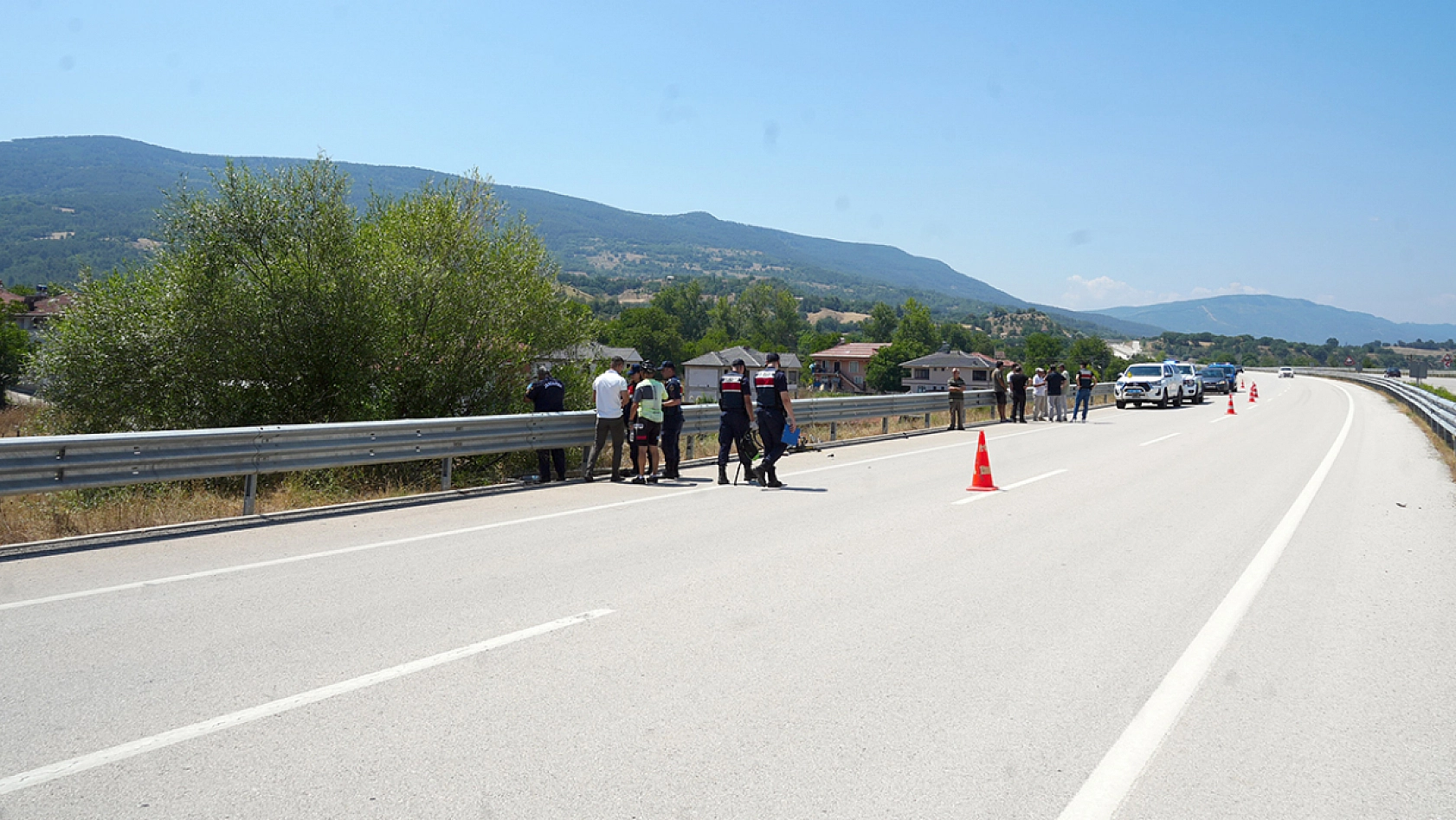 Ağacın altında ölü bulundu
