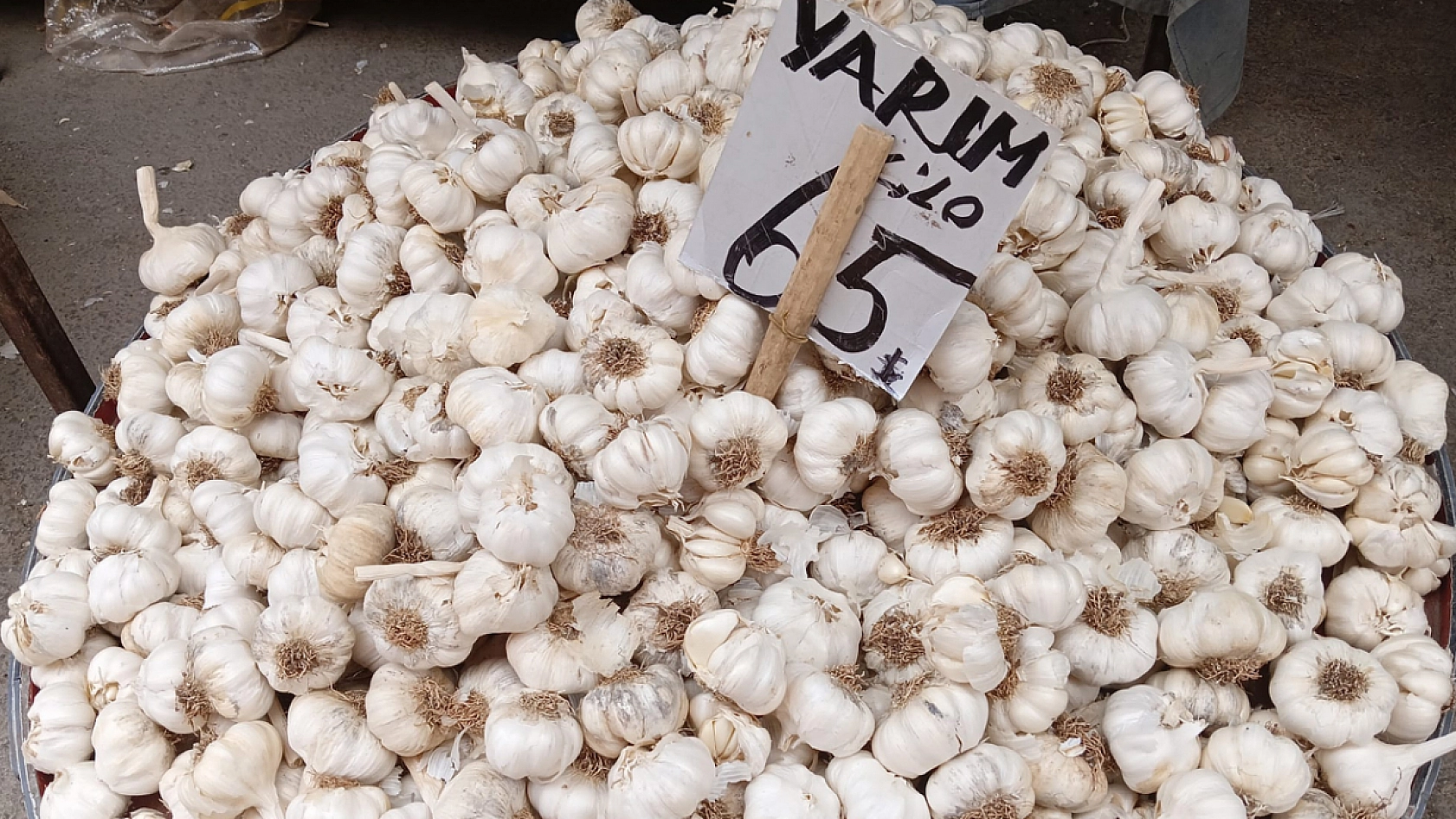 Elazığ semt pazarında güncel fiyatlar