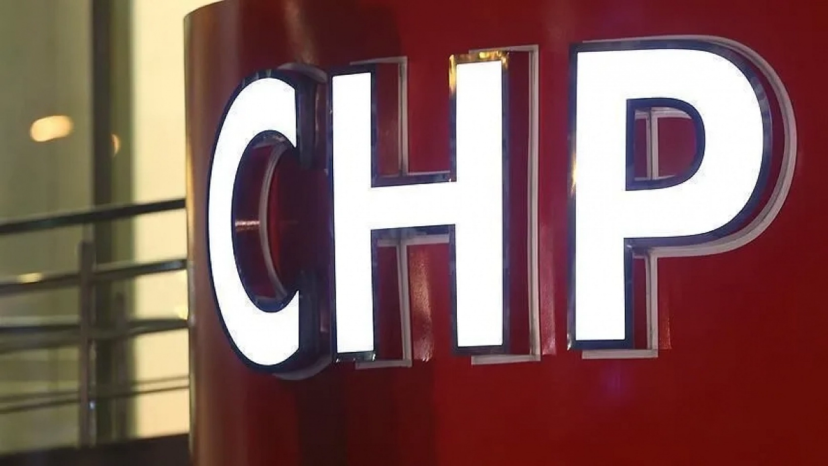 CHP'de 8 il başkanı görevden alındı, 7 ile yeni atama yapıldı