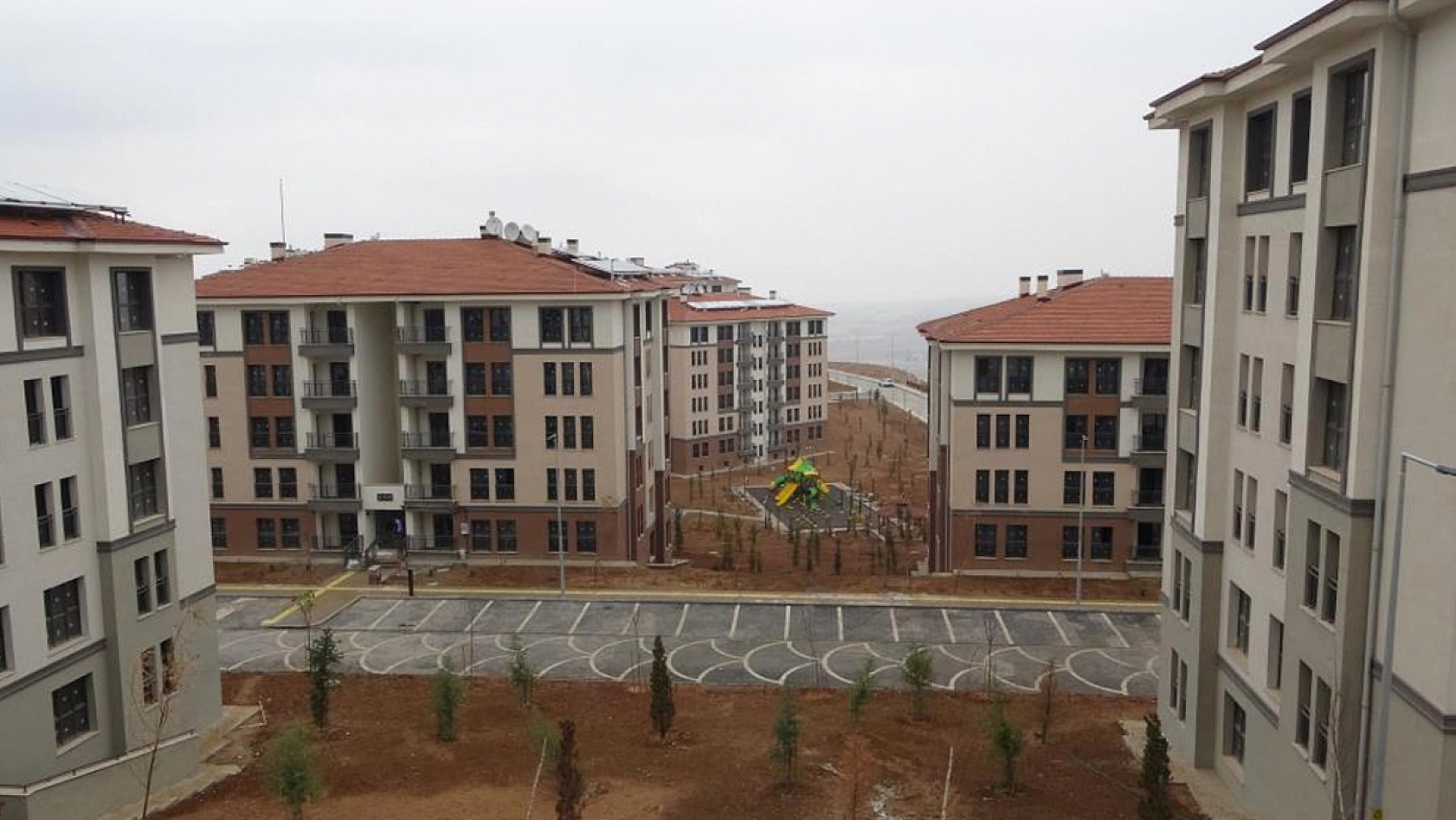 Malatya'da depremzedelere konut teslimleri sürüyor